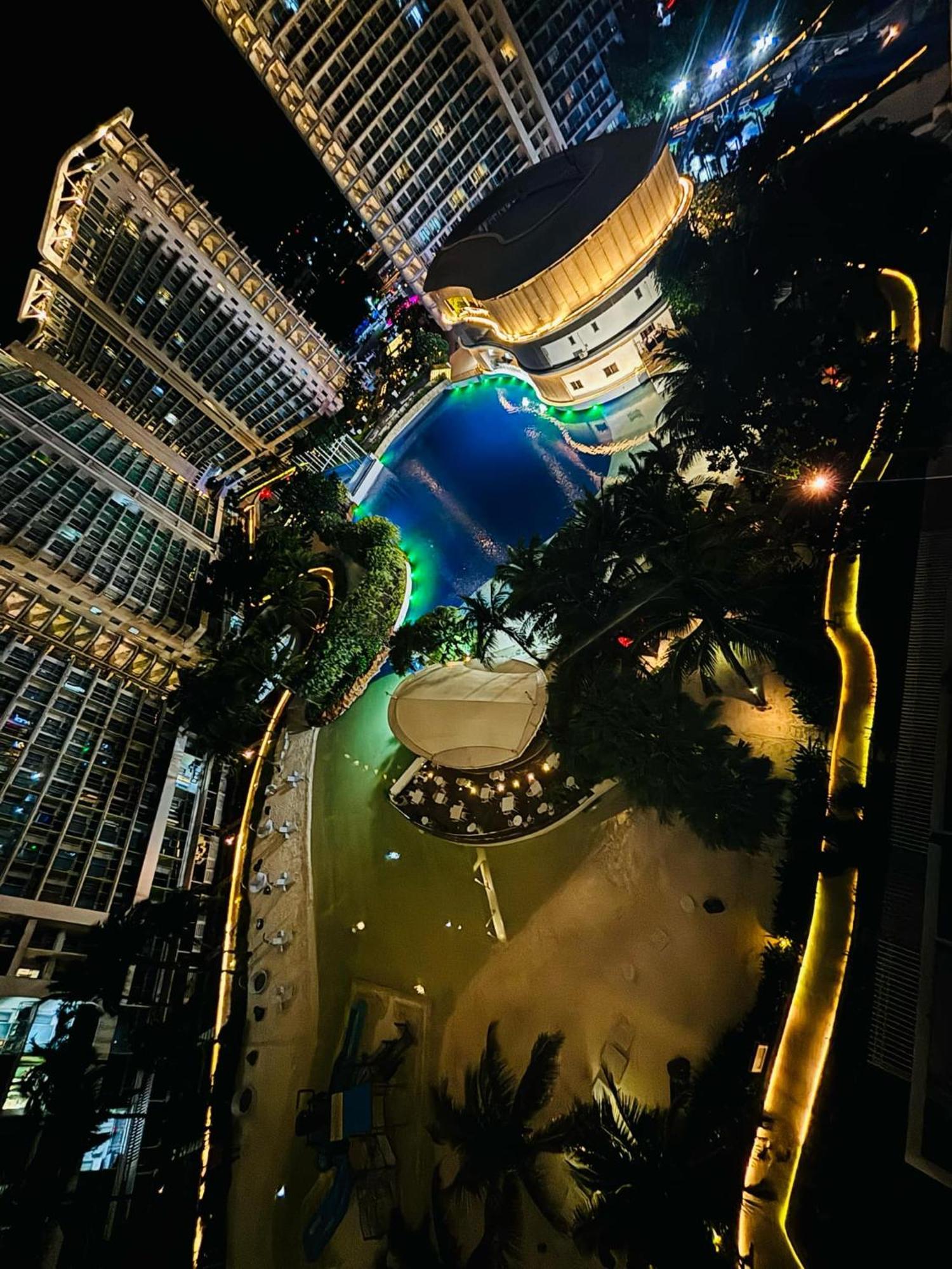 Manila Urban Resort At Azure 外观 照片